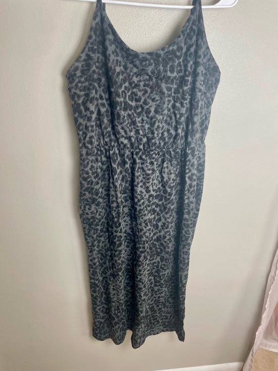 Old Navy Dresses & Skirts - Old Navy Charcoal Grey Leopard-Print Maxi Dress